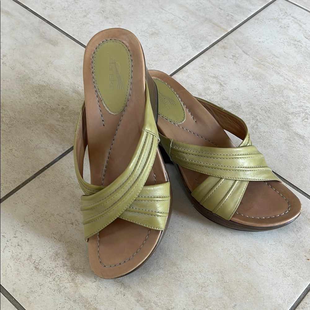 Dansko Green Sandals with Criss-Cross Design and Cushioned Footbed
